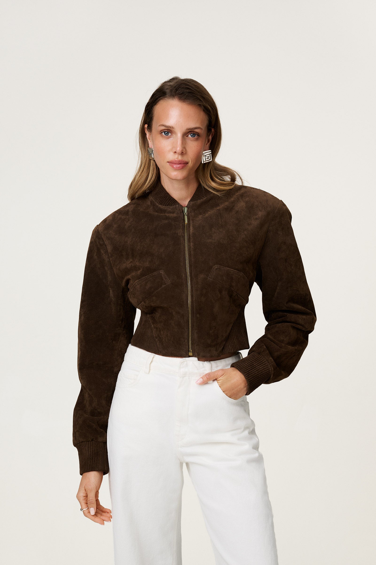 Brixen cropped suede jacket in dark brown with a boxy fit.  image