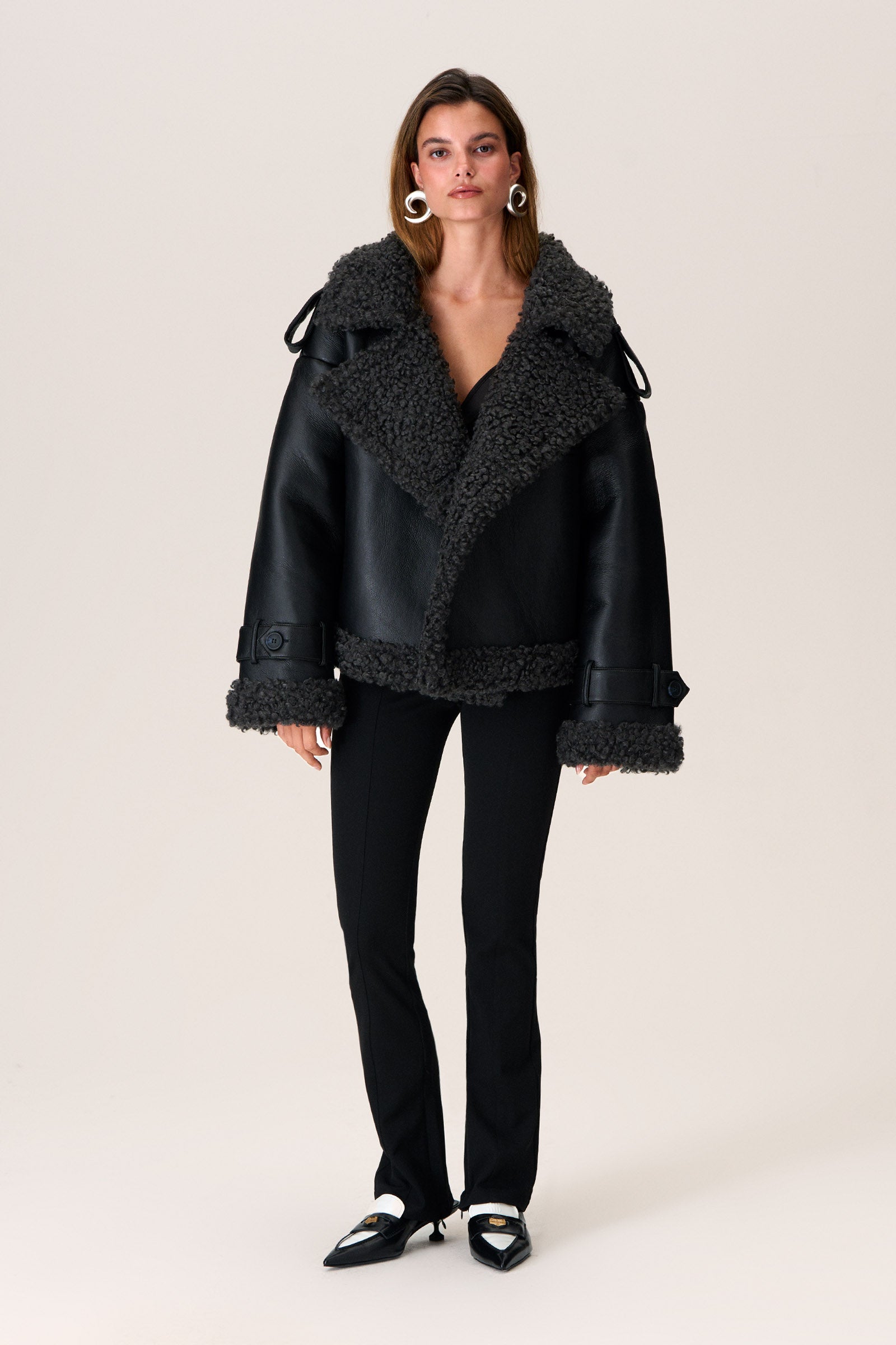 Vegan leather jacket in black – Shop jacket – adoore.se