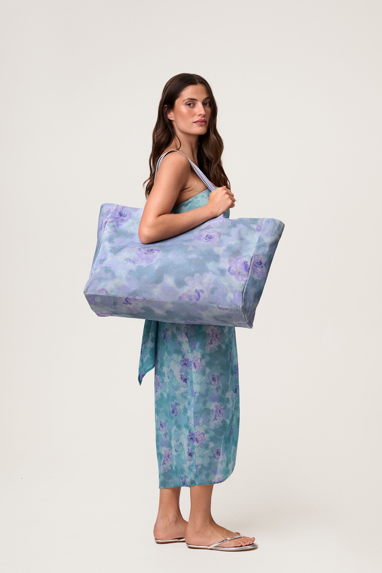 Porto Beach Tote image