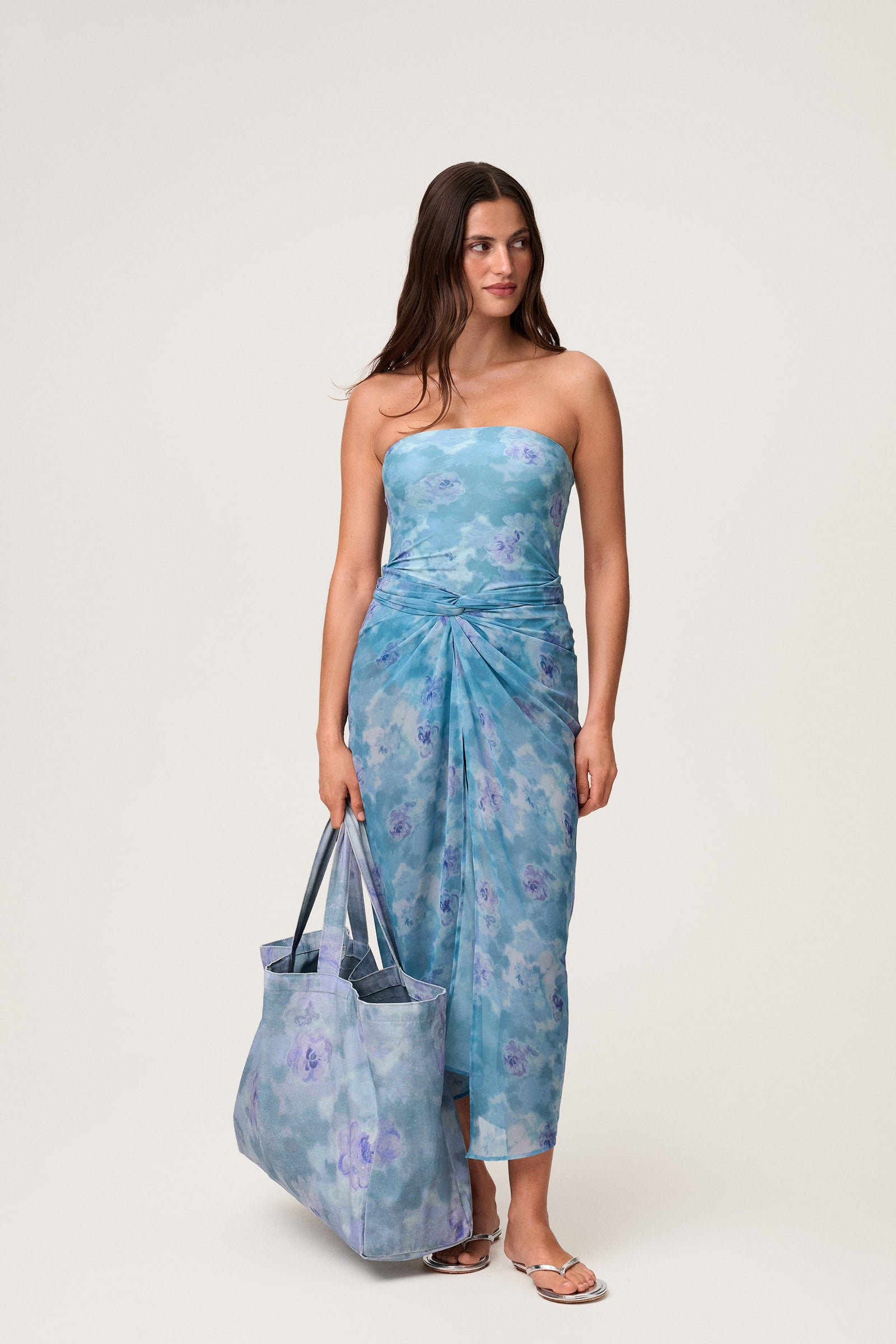 Porto Beach Tote image