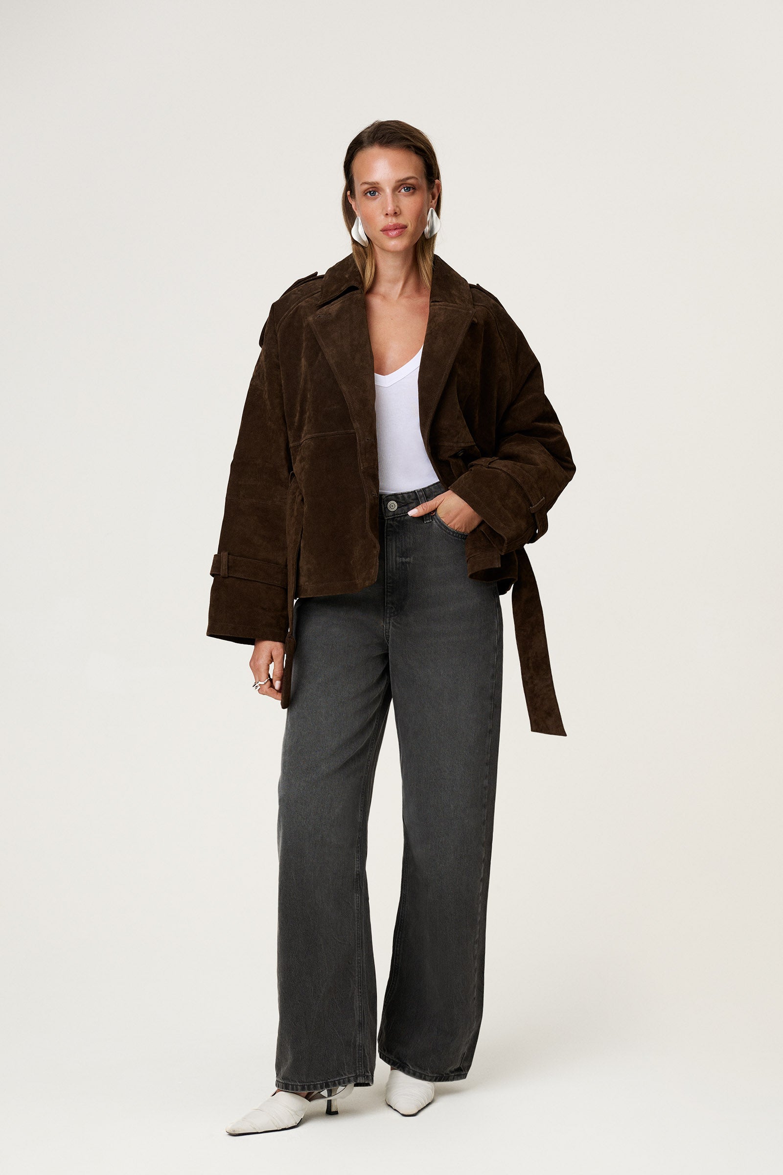 York cropped trench coat in dark brown suede. image